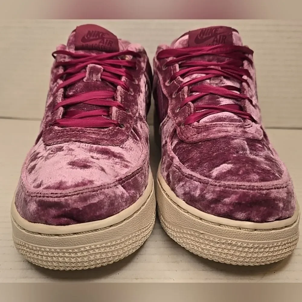 Nike Air Force 1 Crushed Velvet Sneakers Tennis Shoes 5Y Or Women 6.5